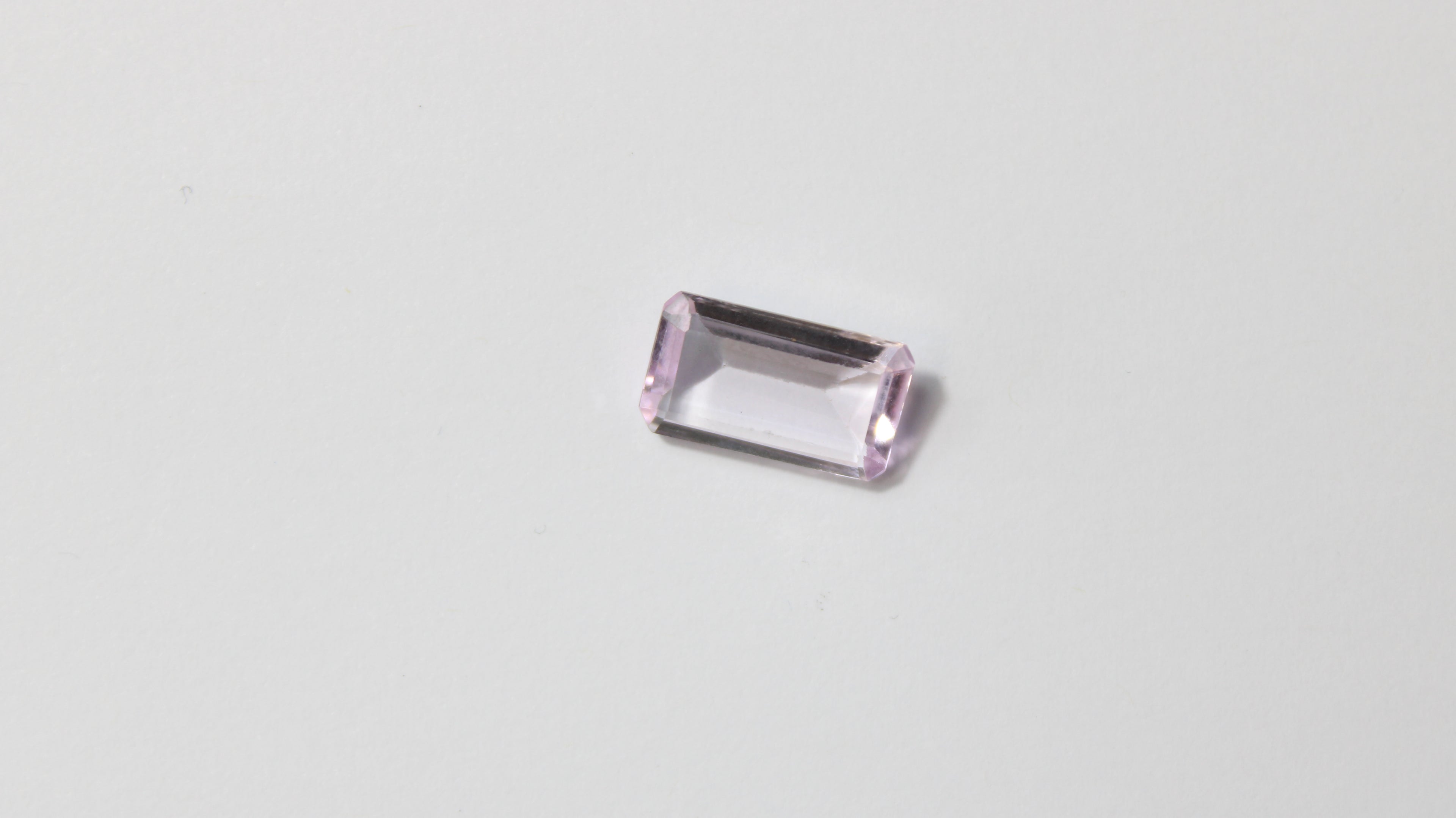 Rectangular Natural Kunzite – 1 Unit (5.42 ct)