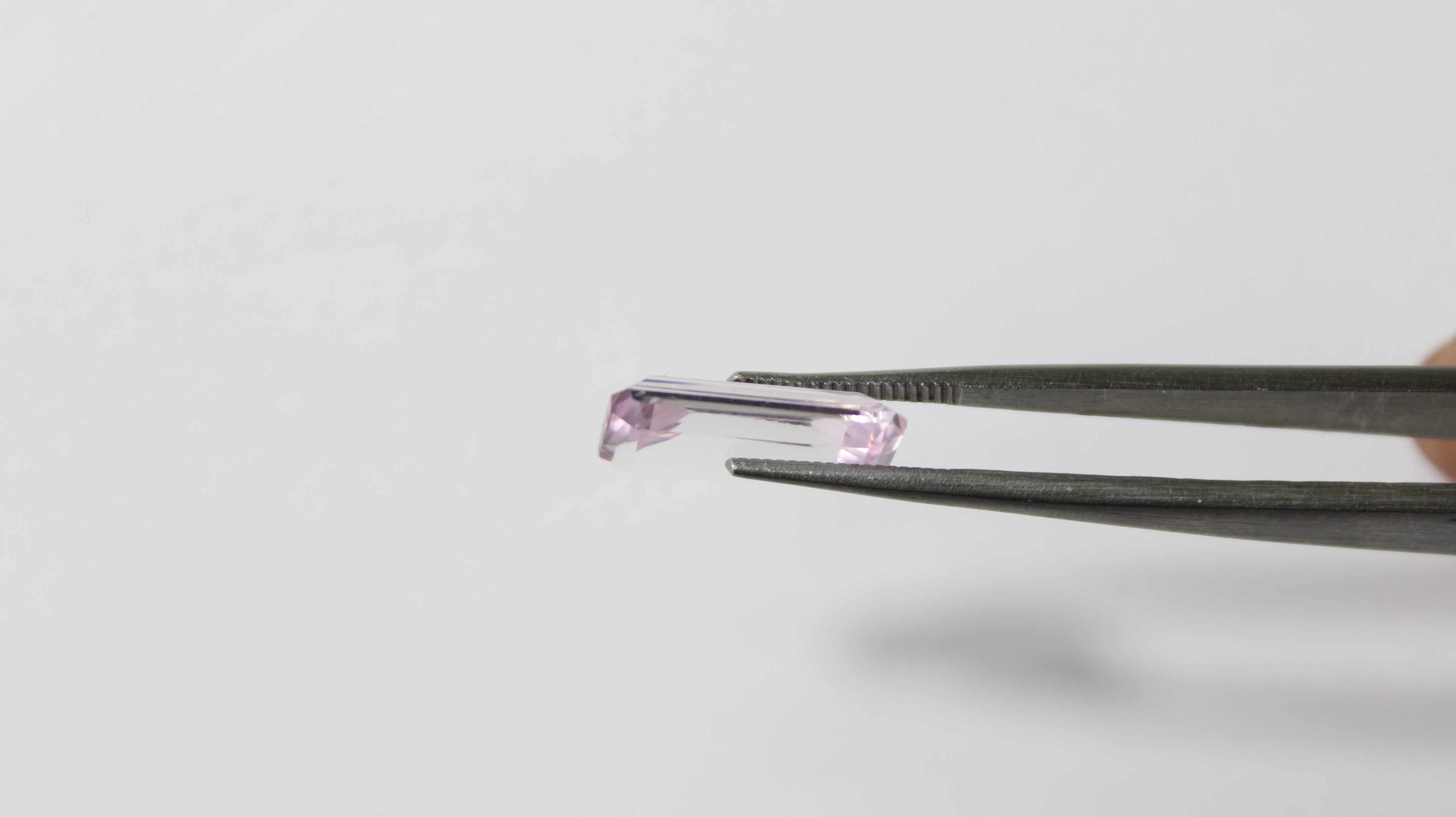 Rectangular Natural Kunzite – 1 Unit (5.42 ct)