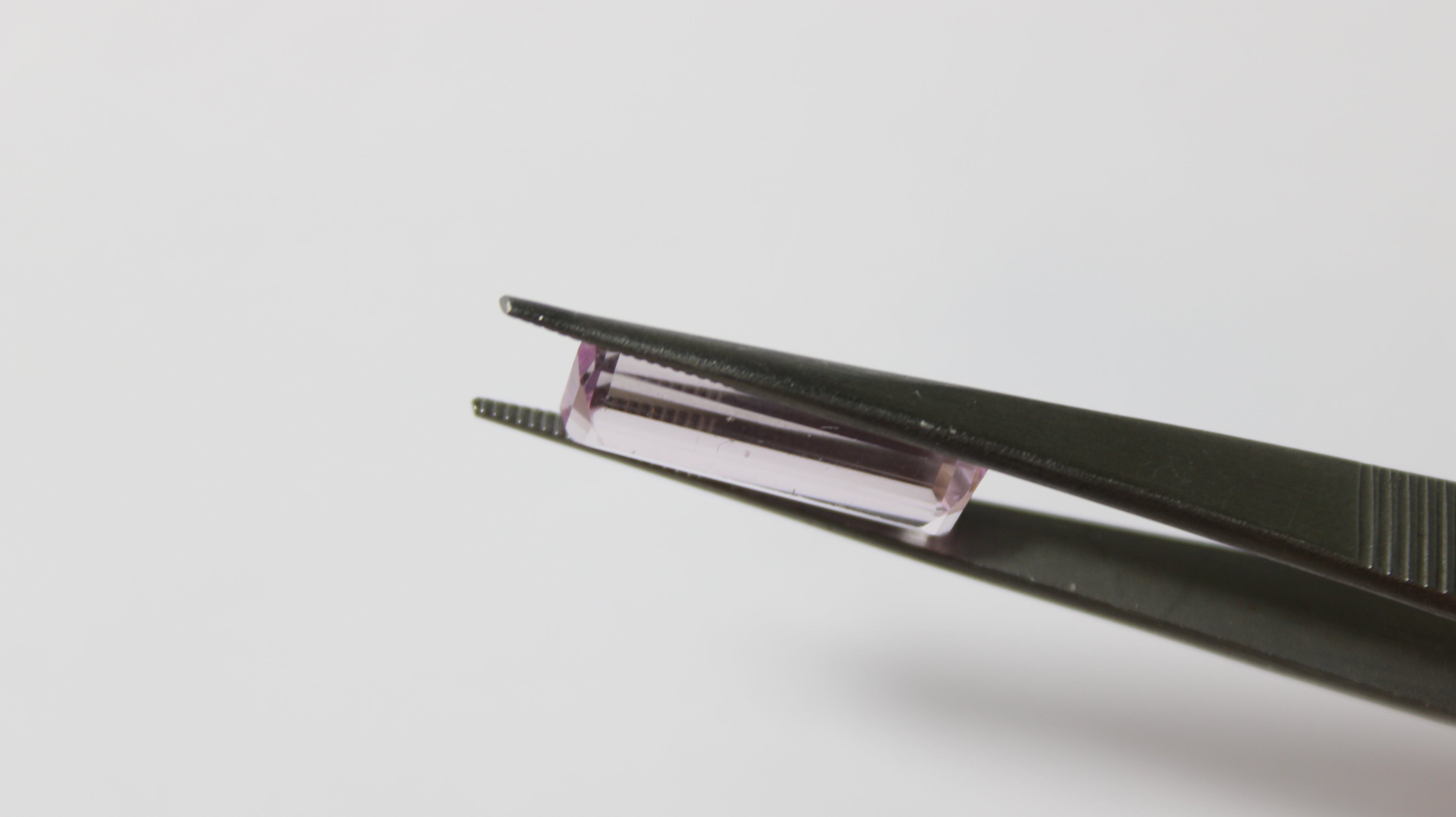 Rectangular Natural Kunzite – 1 Unit (8.41 ct)