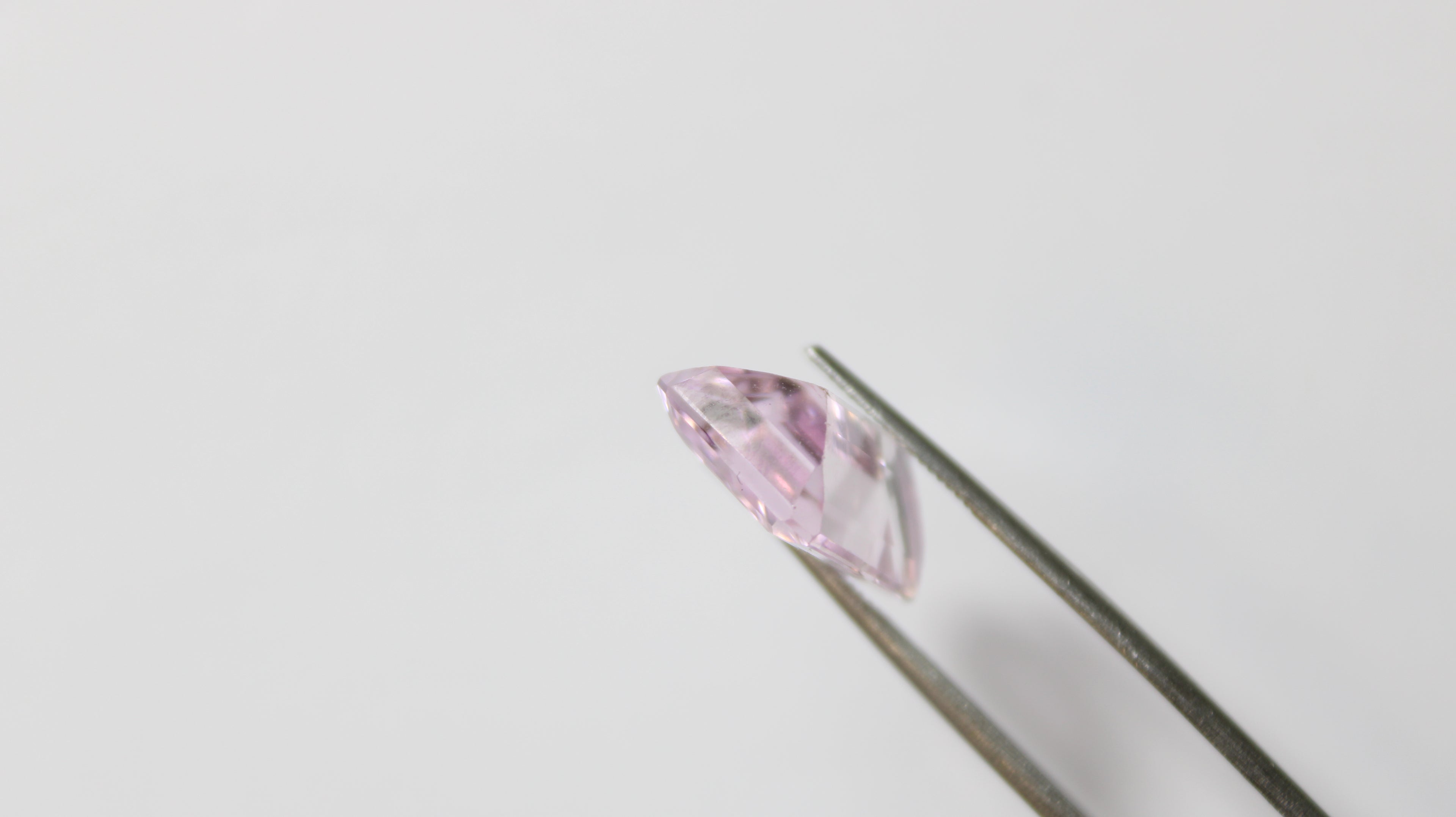 Rectangular Natural Kunzite – 1 Unit (14.18 ct)