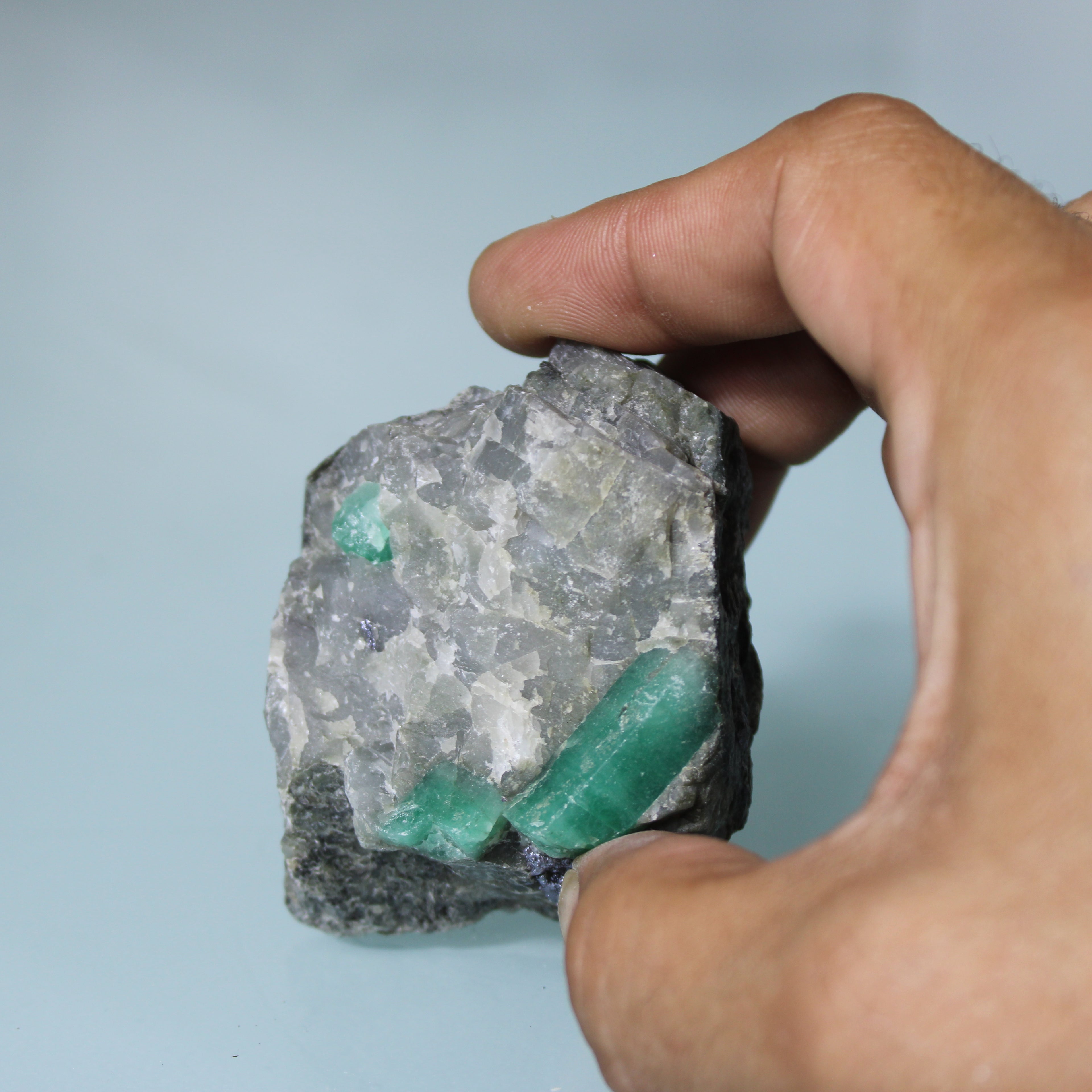 Emeralds in the Matrix – Imposing Natural Formation