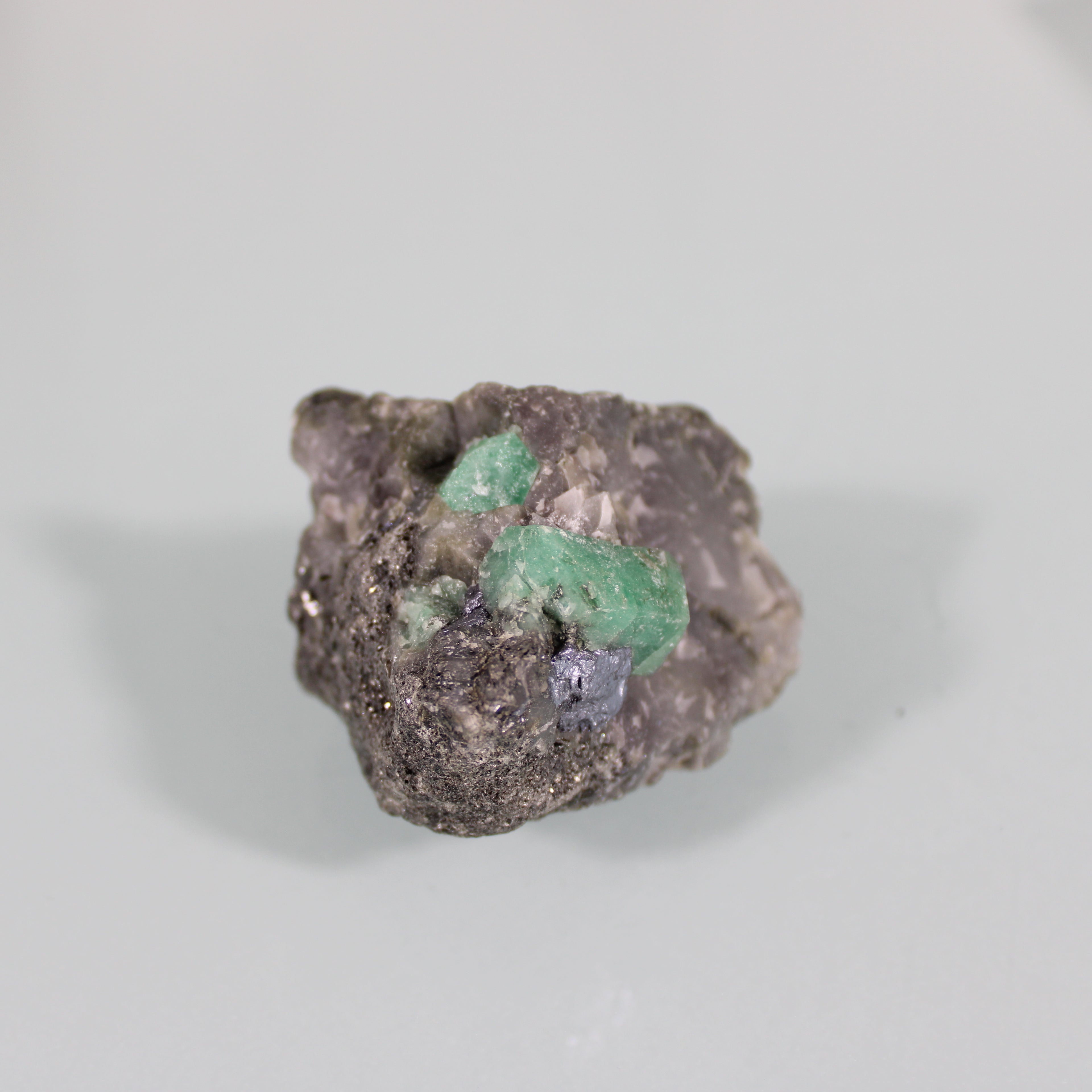 Emerald Crystal in Dark Matrix – Green Crystal with Full Exposure