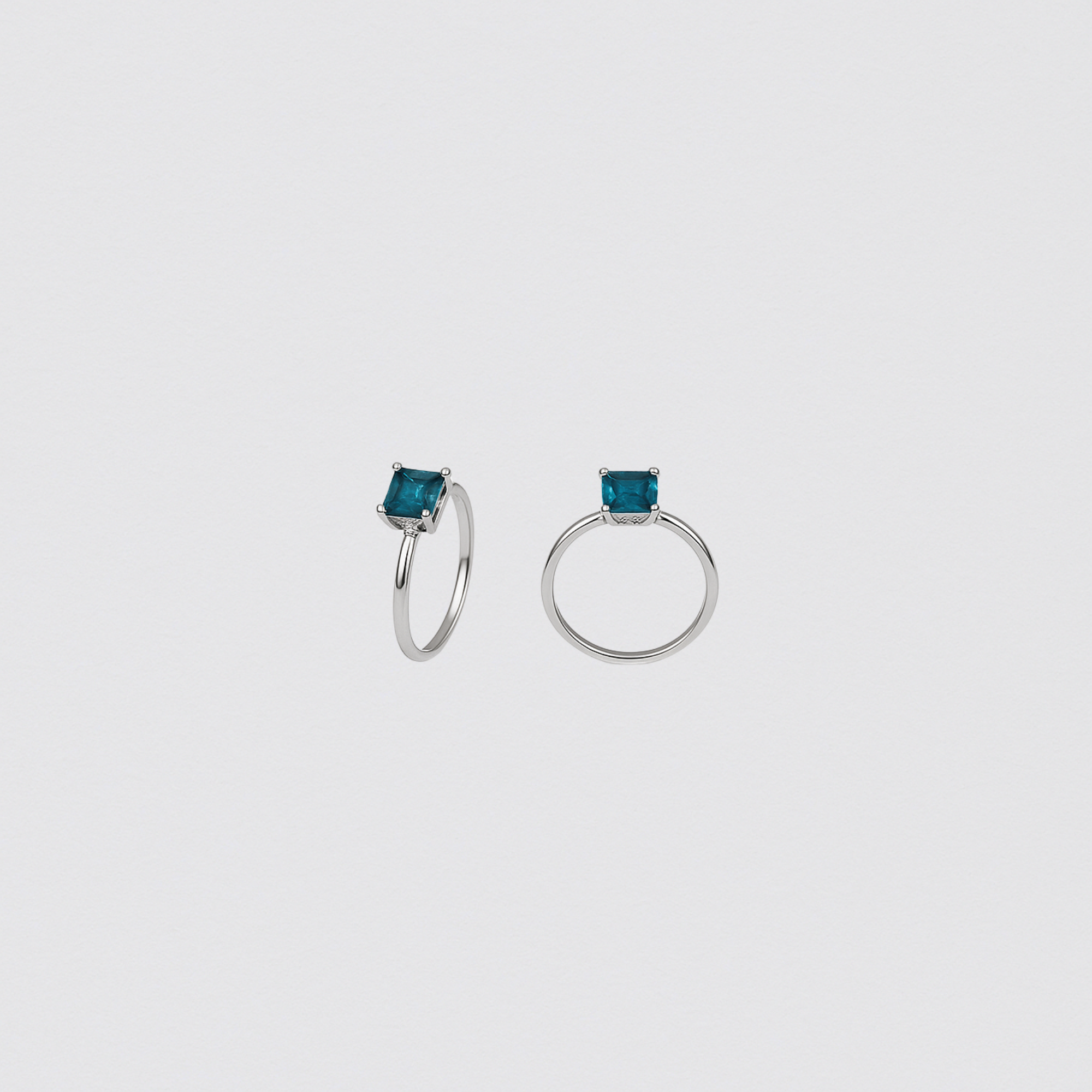 925 Silver Ring with Square Aquamarine Stone Size 18