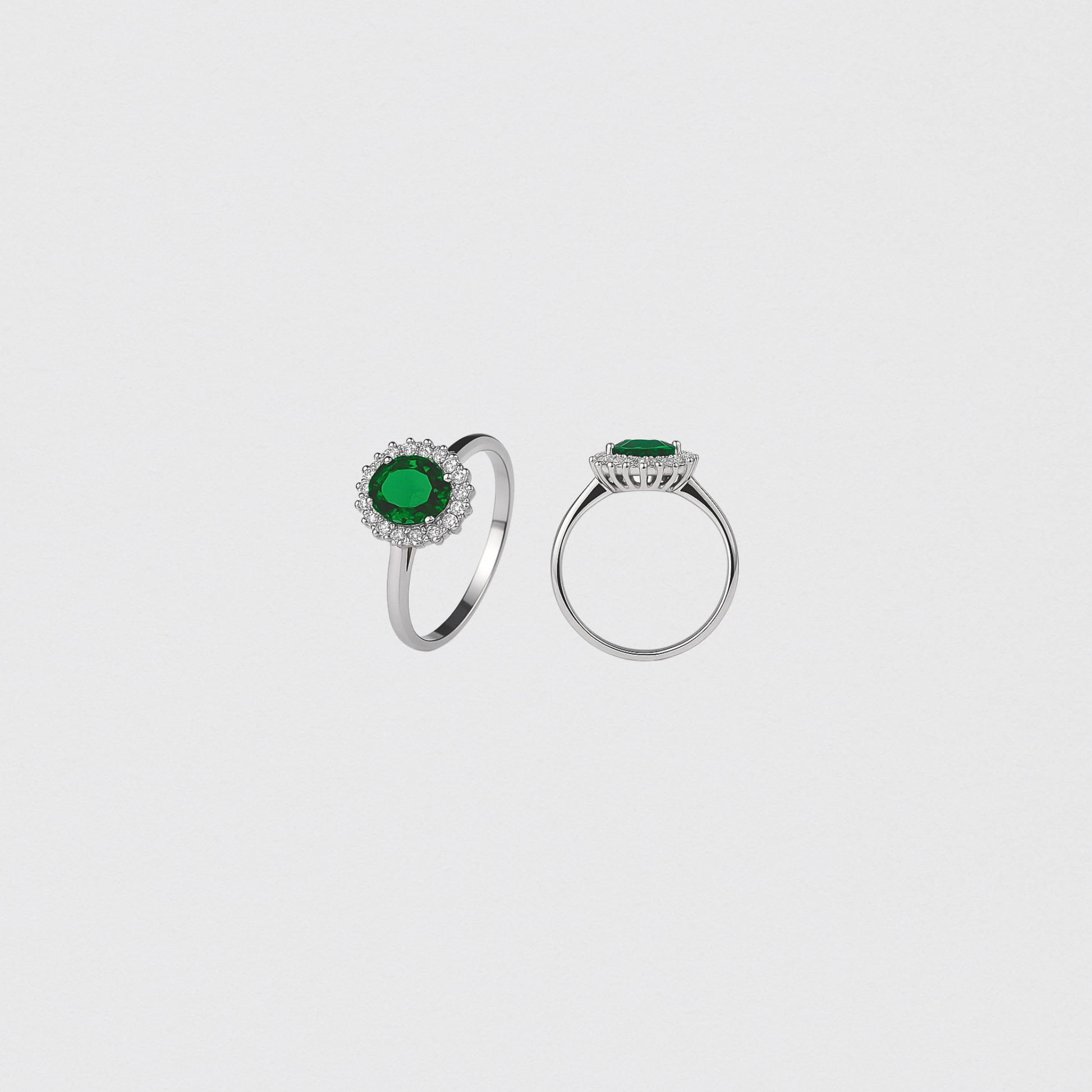 925 Sterling Silver Ring with Oval Green Stone and Zirconias – Size 18