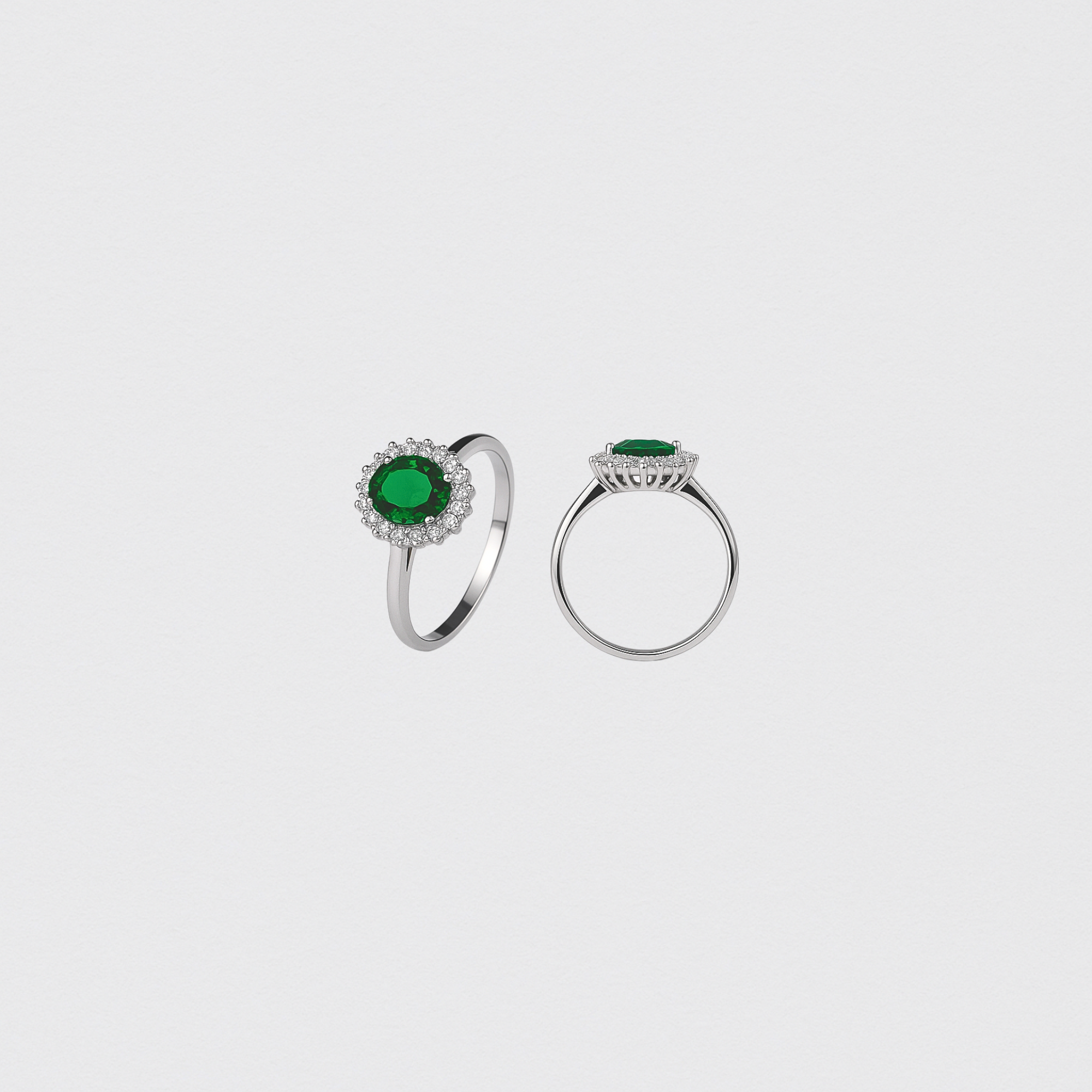 925 Sterling Silver Ring with Oval Green Stone and Zirconias – Size 18