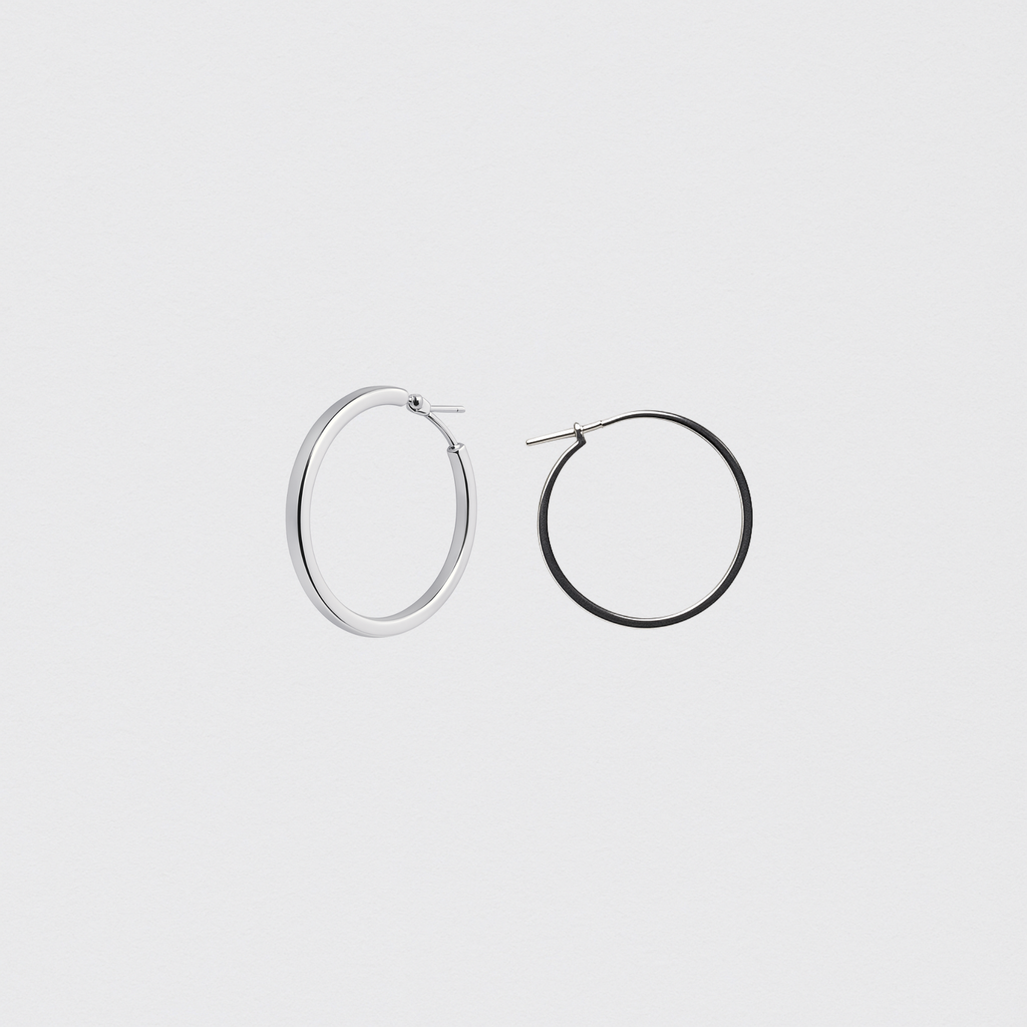 Thin Hoop Earrings in 925 Sterling Silver