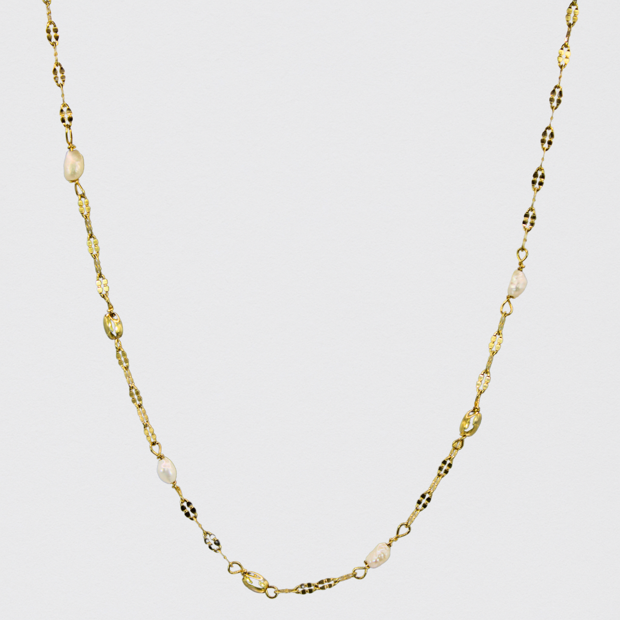 Necklace in 925 Gold Plated Silver with Pearls and Classic Crafted Spheres *