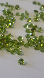 Peridoto Oval Verde – 1 Unidade (2,51 ct)