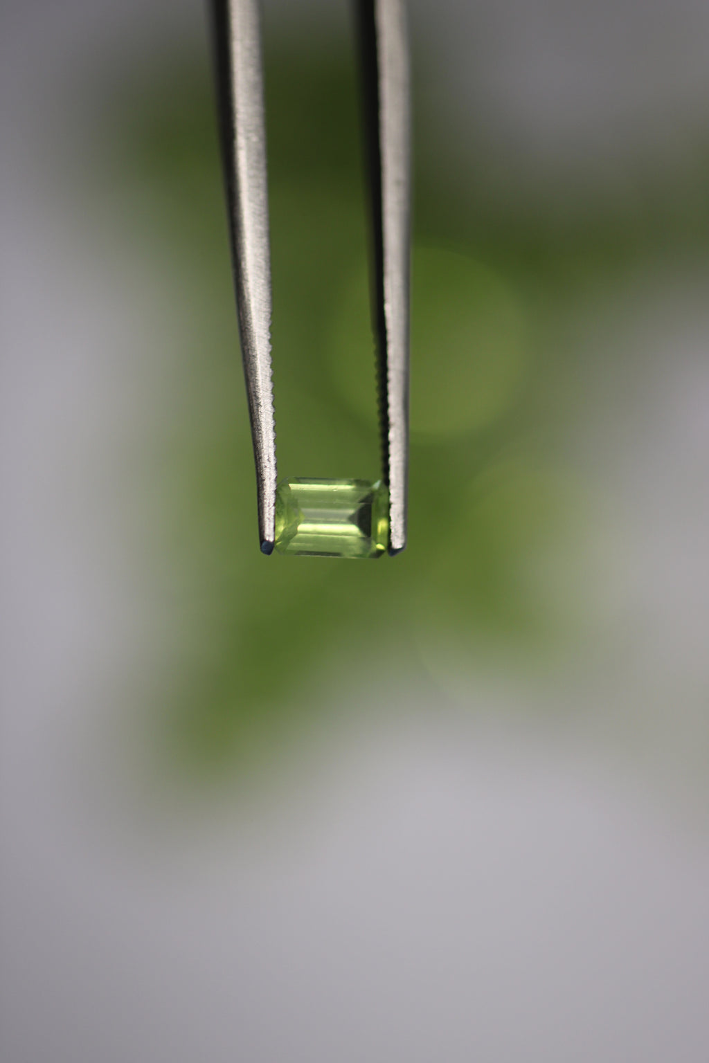 Peridotos Corte Esmeralda Verde – Lote de 62 Unidades (104 ct)