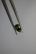 Peridoto Gota Verde – 1 Unidade (1,97 ct)