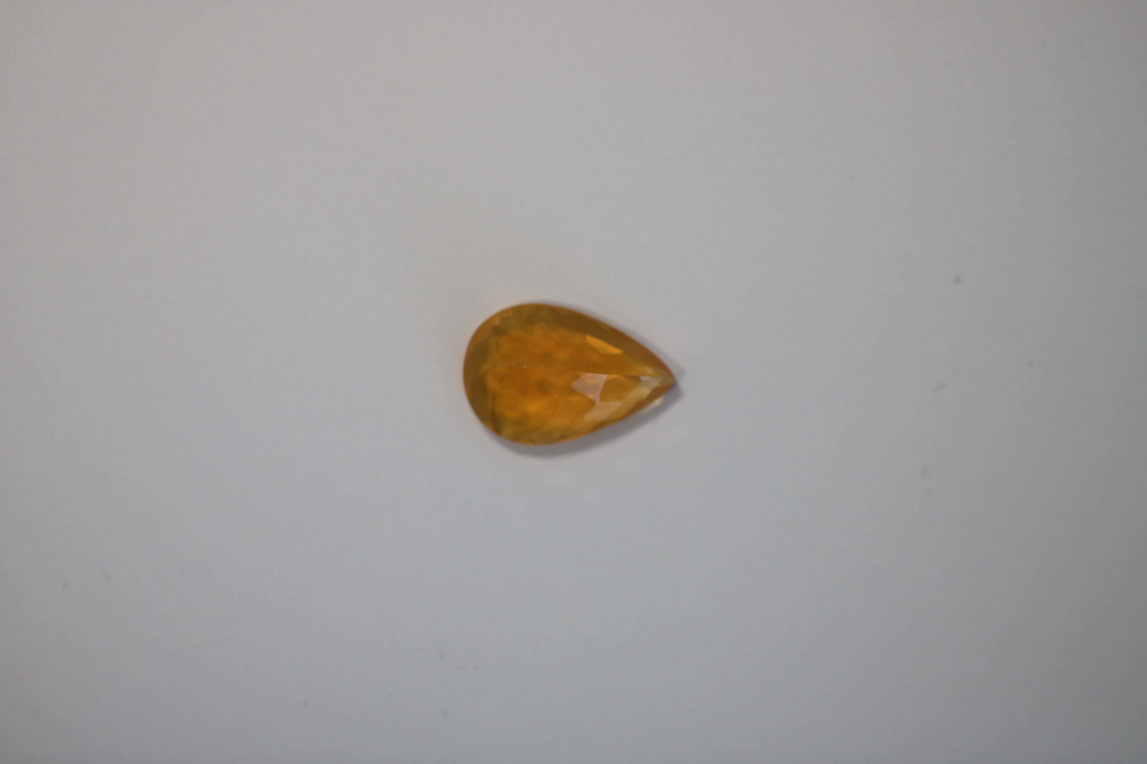 Opala de Fogo Gota – 1 Unidade (7,93 ct)