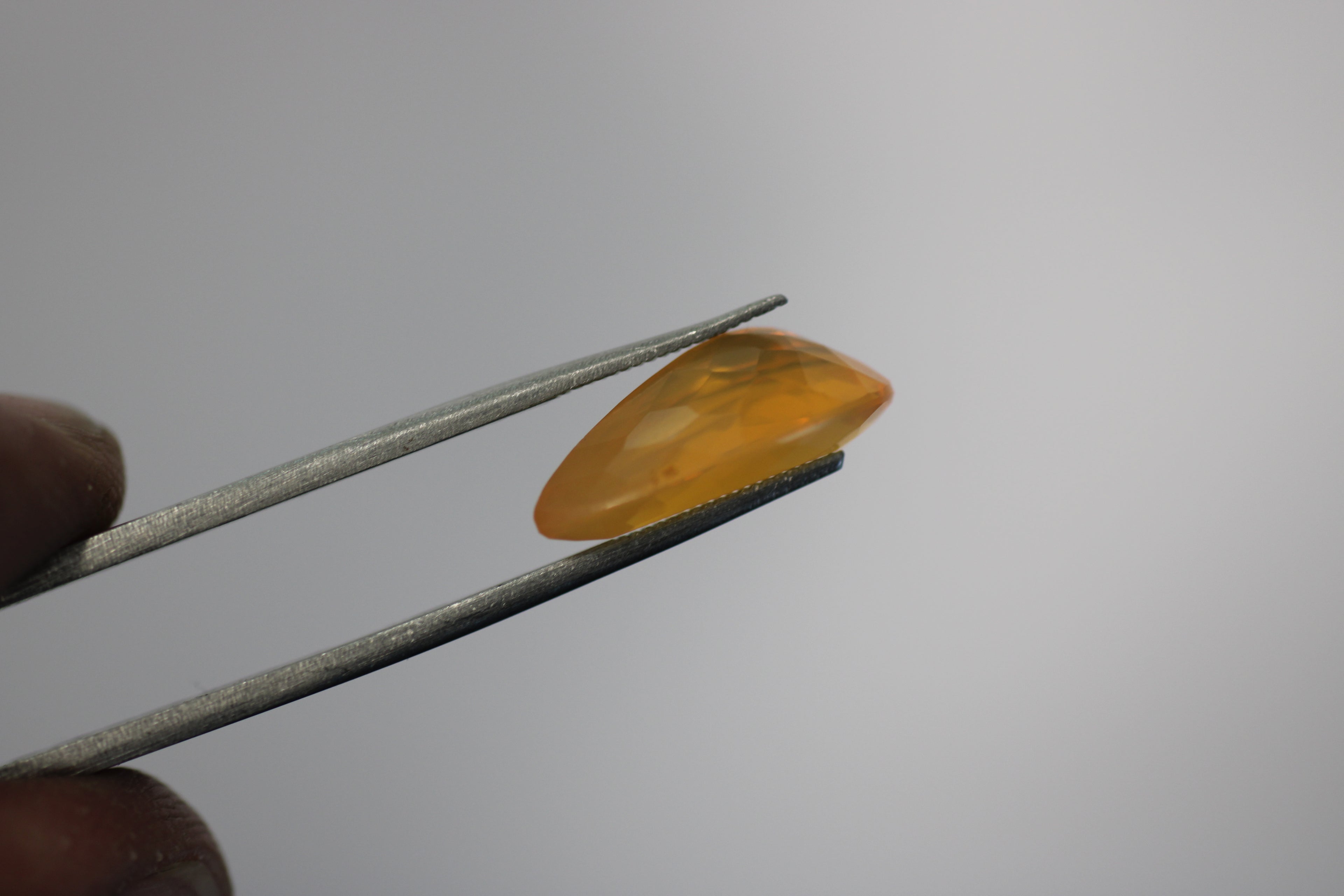 Opala de Fogo Gota – 1 Unidade (7,93 ct)