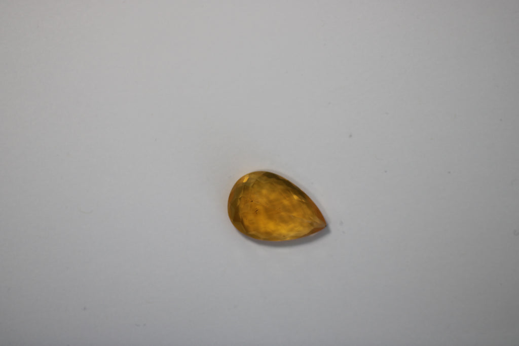 Opala de Fogo Gota – 1 Unidade (10,45 ct)
