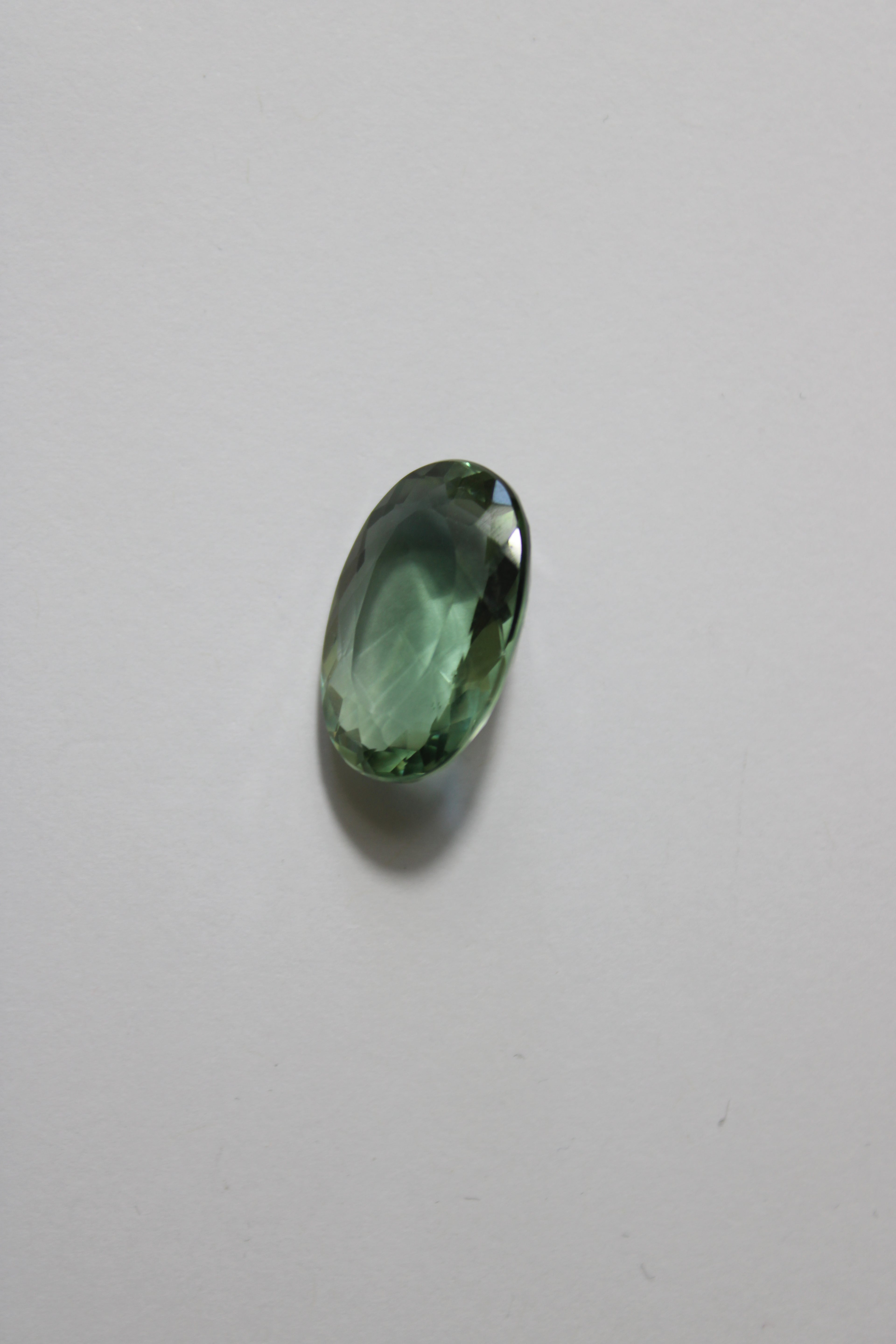 Prazolita Oval – 1 Unidade (14,56 ct)