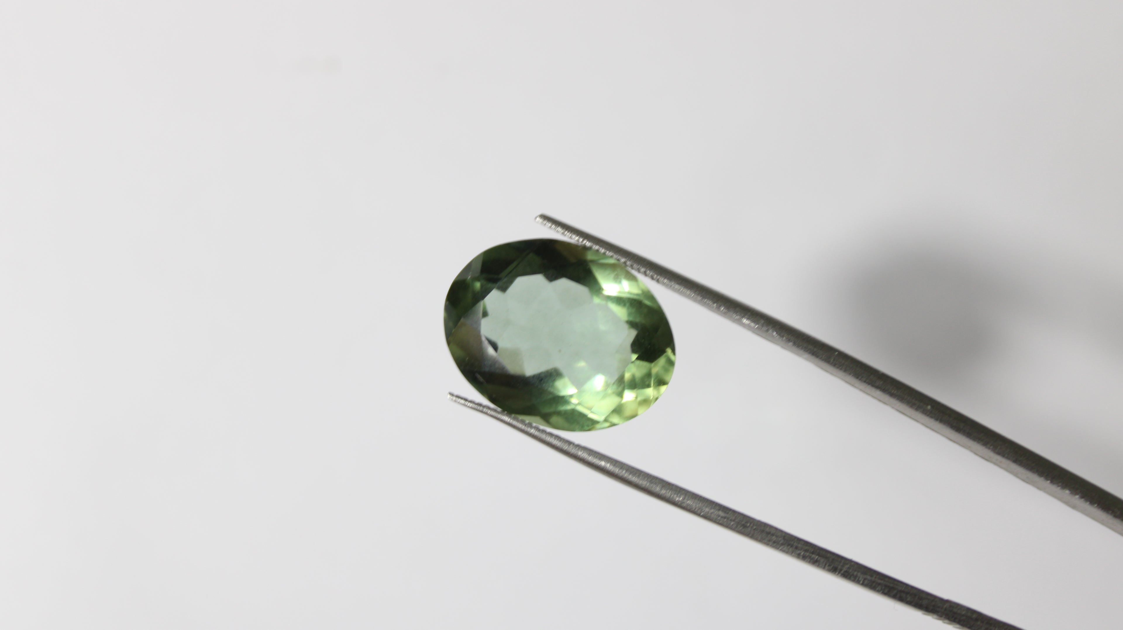 Prazolita Oval – 1 Unidade (17,86 ct)