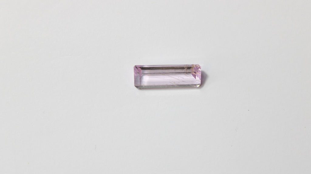 Kunzita Natural Retangular – 1 Unidade (6,60 ct)