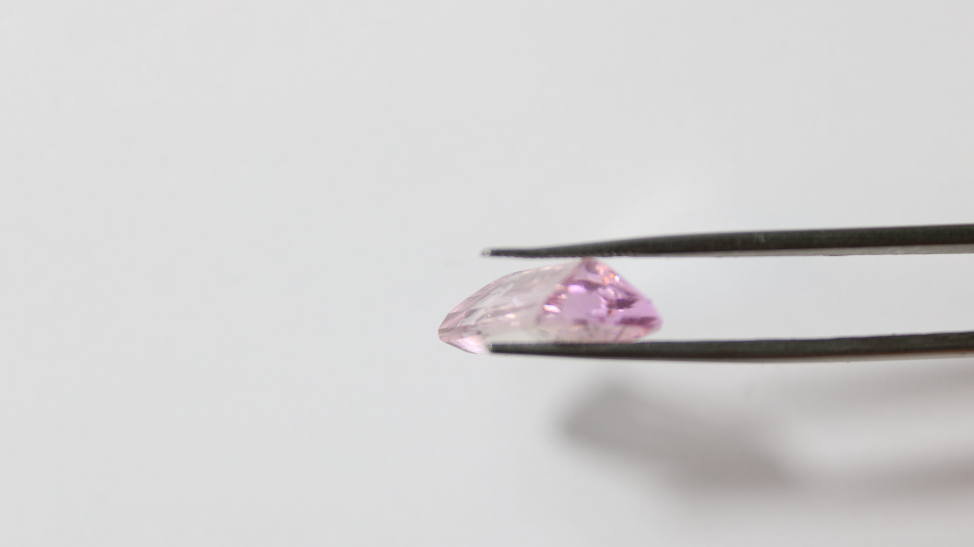 Kunzita Natural Retangular – Lote com 2 Unidades (25,62 ct no total)