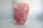 Escultura em Quartzo Rosa – Rosto Entalhado à Mão