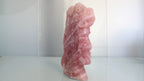 Escultura em Quartzo Rosa – Rosto Entalhado à Mão