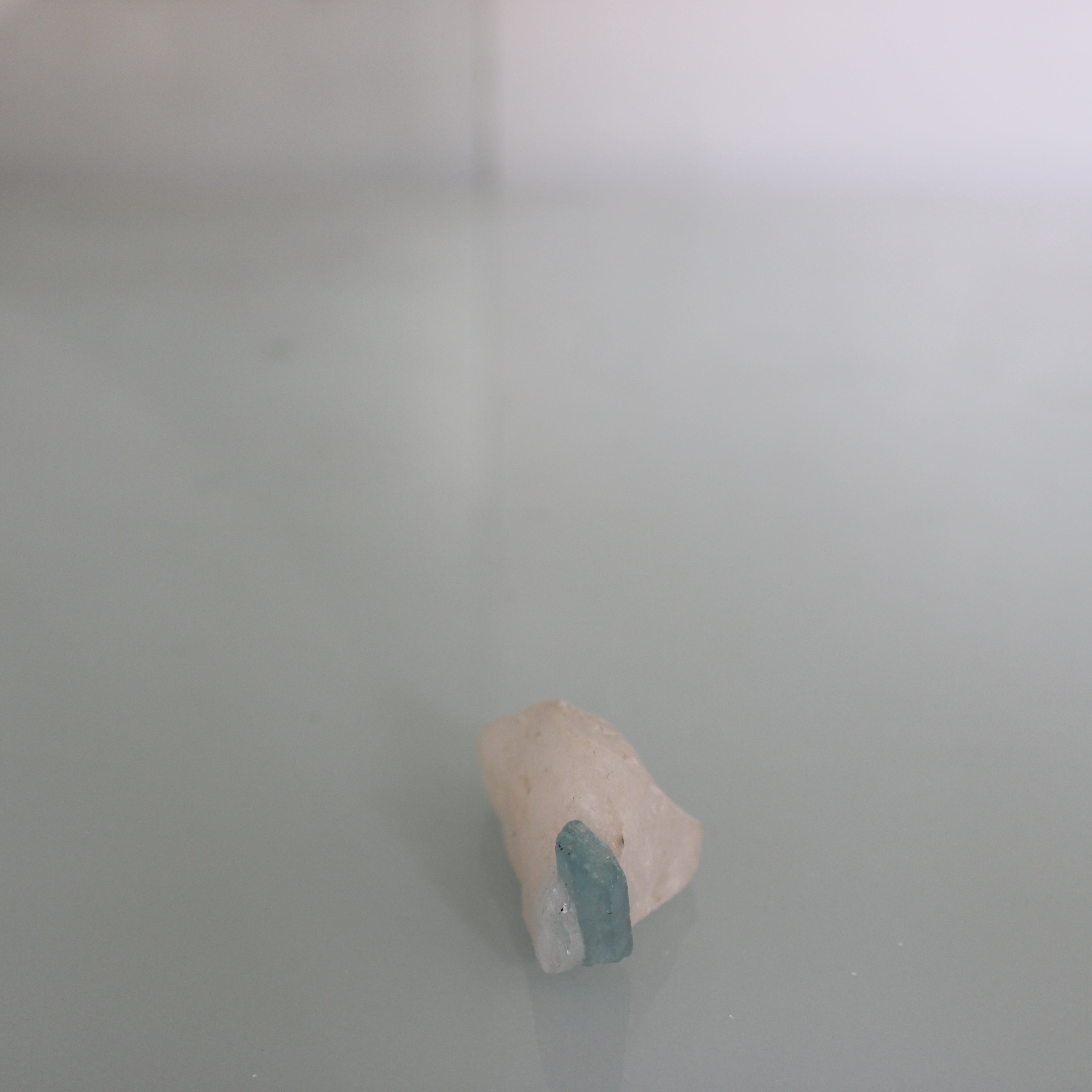 Cristal de Água-Marinha-  Força Mineral em Estado Puro
