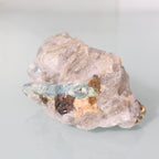 Cristal de Água-Marinha – Tesouro Cristalino em Estado Bruto