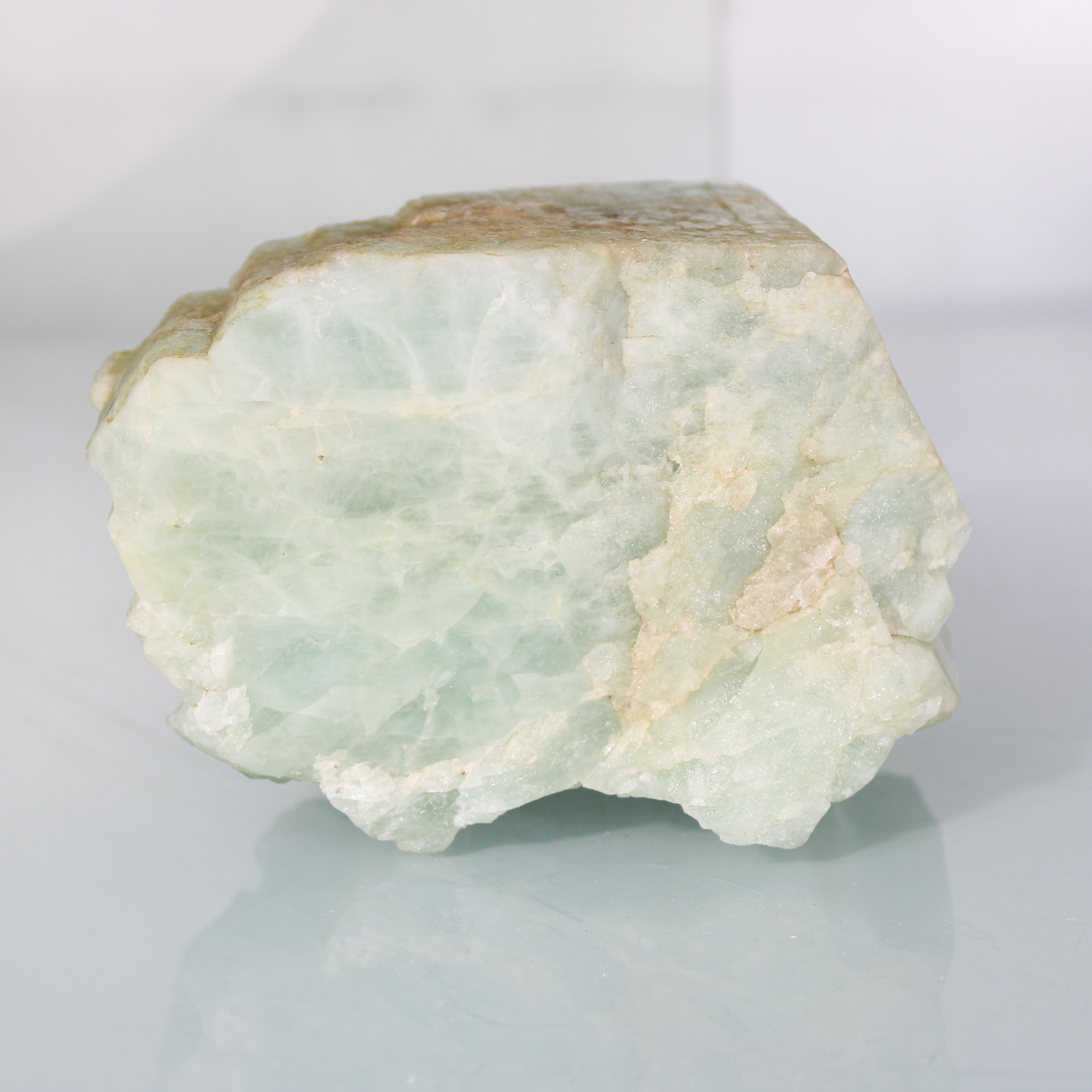 Bloco Mineral de Água-Marinha – Estrutura Maciça com Potencial Lapidável