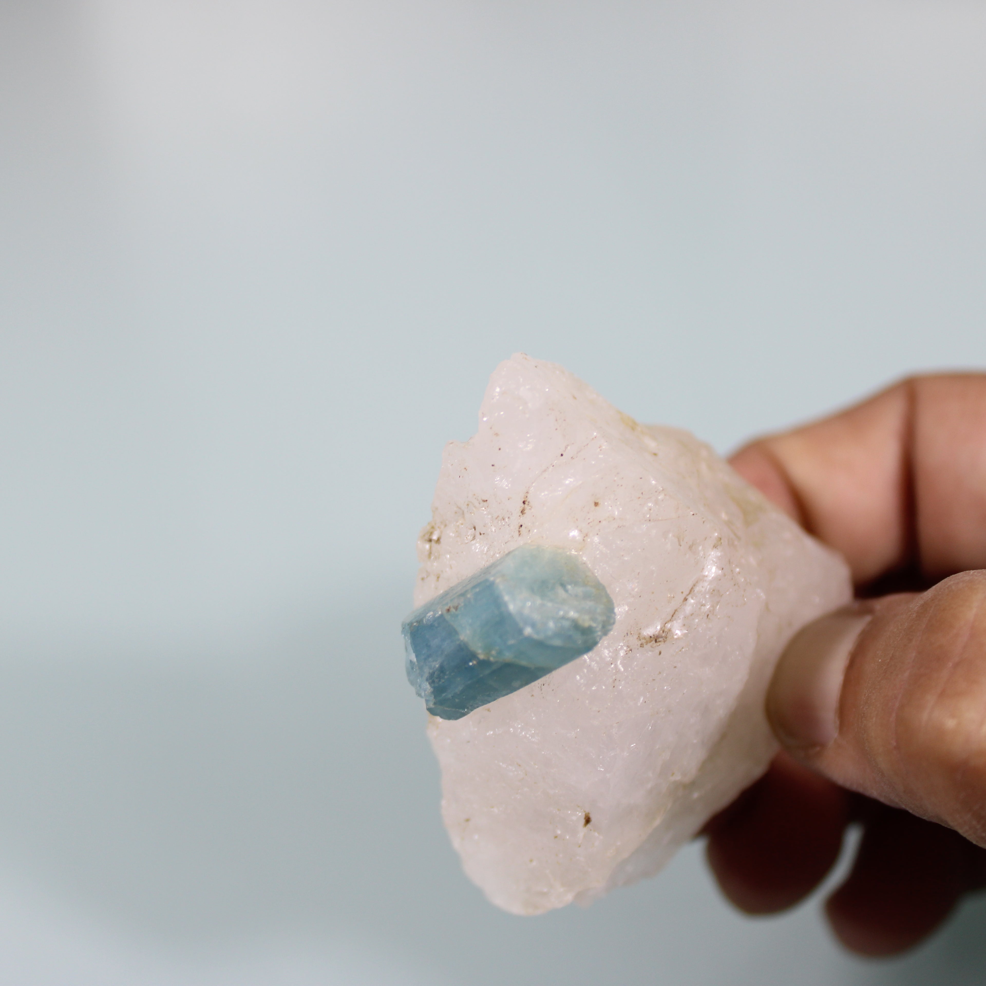 Cristal de Água-Marinha na Matriz  – Força Natural em Pequena Escala