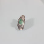 Esmeralda Verde na Matriz – Clareza e Contraste Mineral