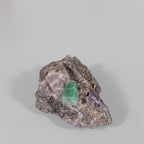 Cristal de Esmeralda na Matriz