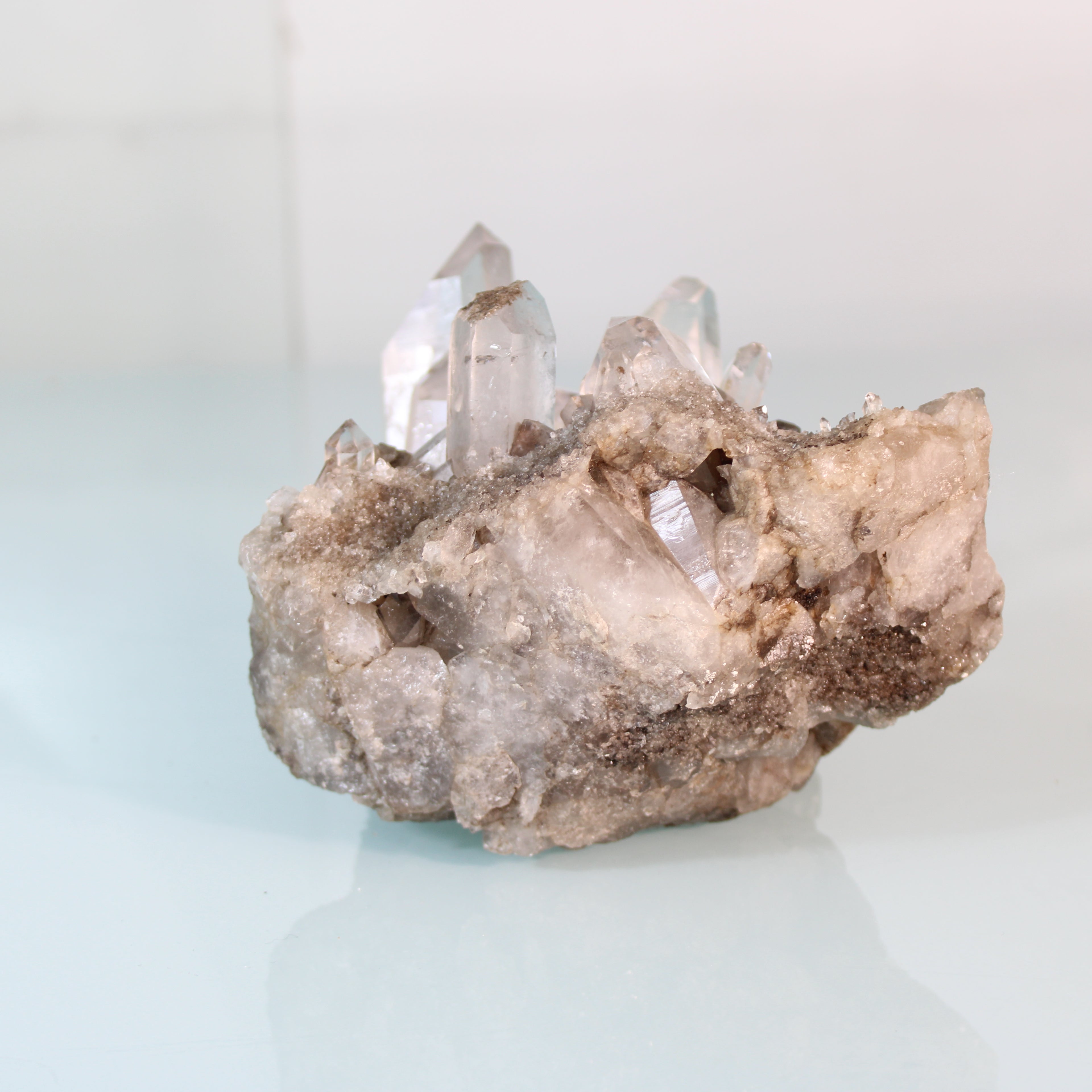 Agregado de Cristais de Quartzo na Matriz – Brilho Natural e Textura Autêntica