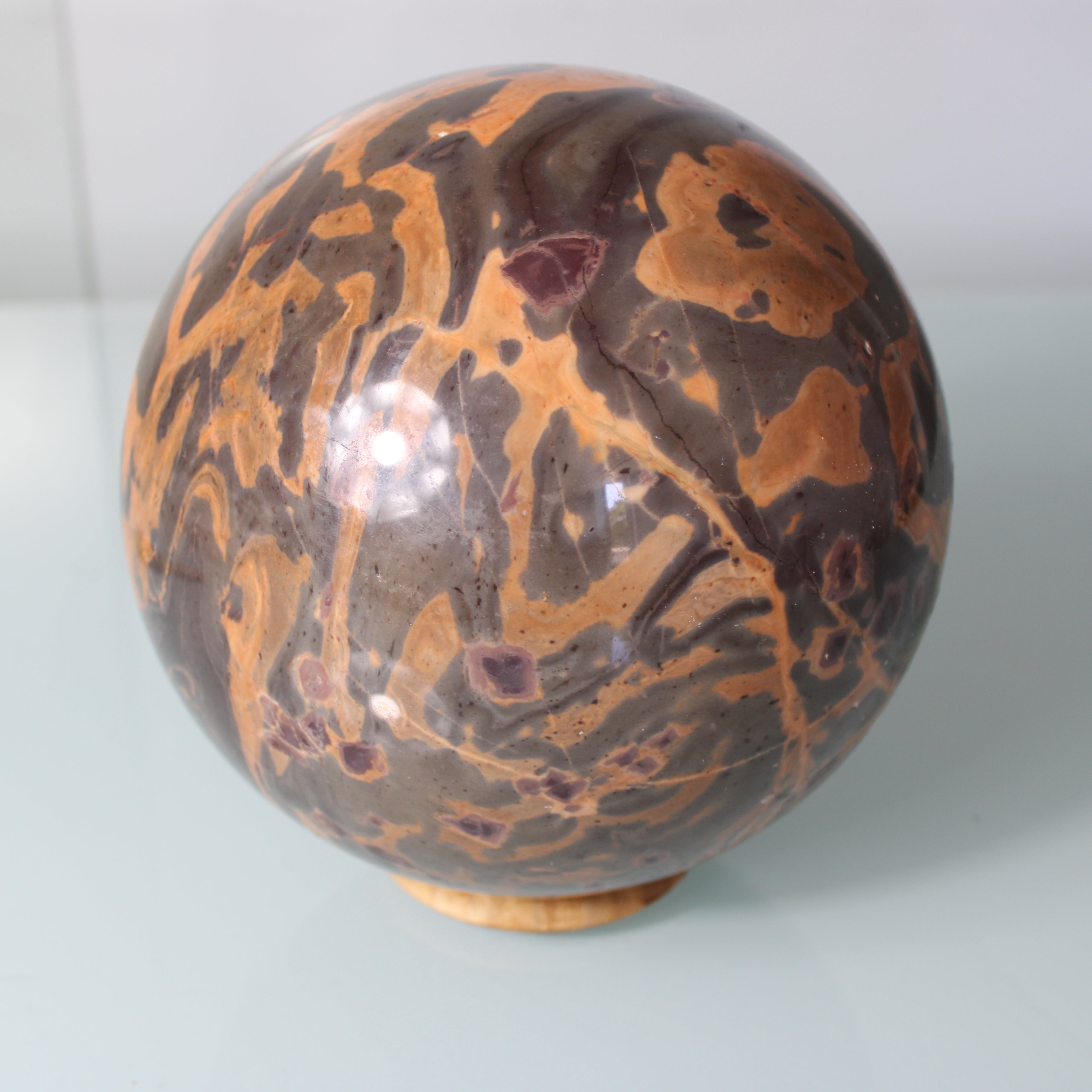 Esfera Polida de Jaspe Leopardo – Padrão Natural com Tons Terrosos e Intensos
